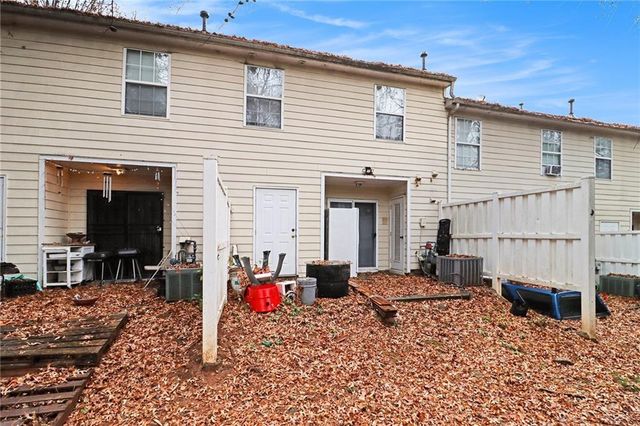 3055 Panthers Trace, Decatur, GA 30034