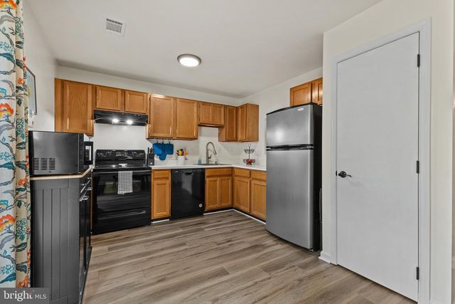 16260 TACONIC CIR, Dumfries, VA 22025