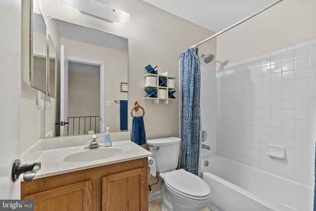 16260 TACONIC CIR, Dumfries, VA 22025
