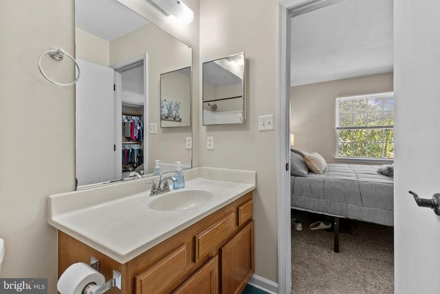 16260 TACONIC CIR, Dumfries, VA 22025