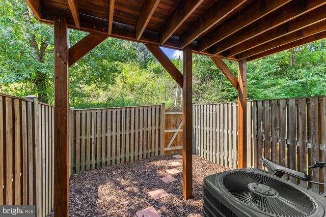 16260 TACONIC CIR, Dumfries, VA 22025