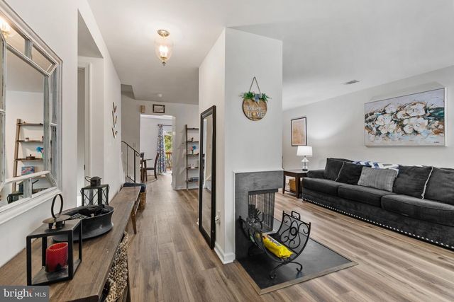 16260 TACONIC CIR, Dumfries, VA 22025