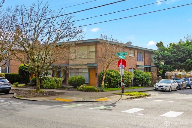 4912 Evanston Avenue N, Seattle, WA 98103