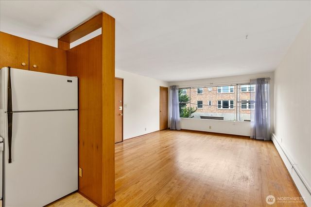 4912 Evanston Avenue N, Seattle, WA 98103