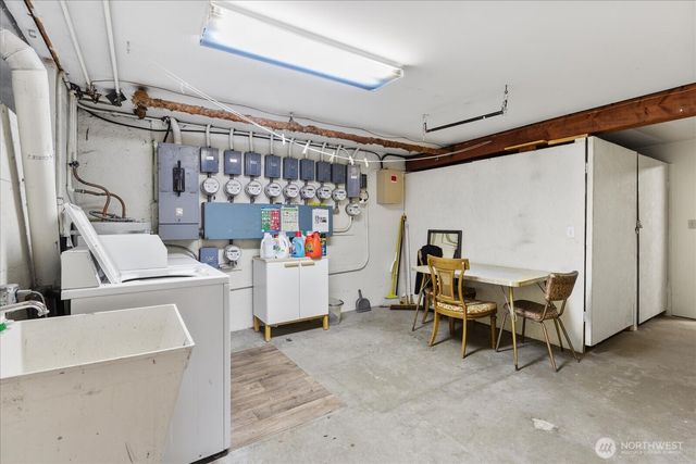 4912 Evanston Avenue N, Seattle, WA 98103