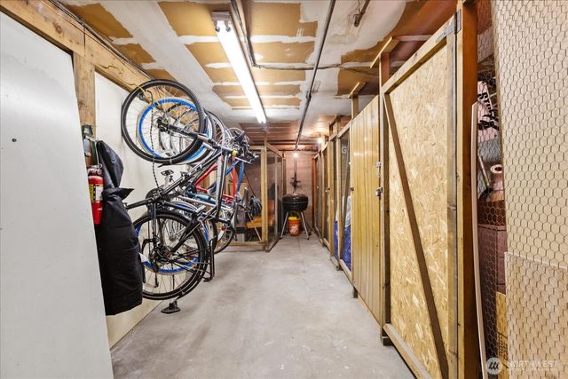 4912 Evanston Avenue N, Seattle, WA 98103