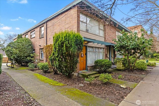 4912 Evanston Avenue N, Seattle, WA 98103