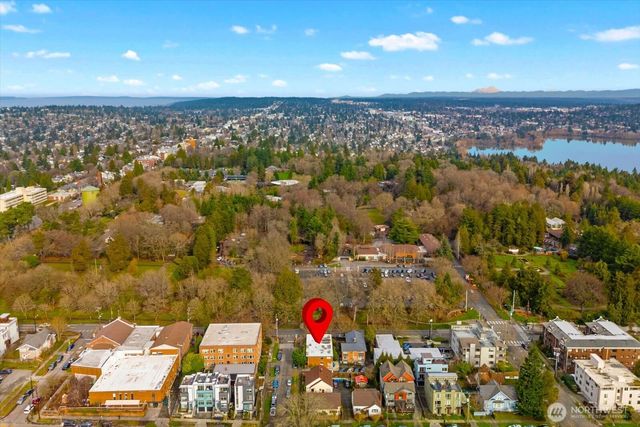 4912 Evanston Avenue N, Seattle, WA 98103