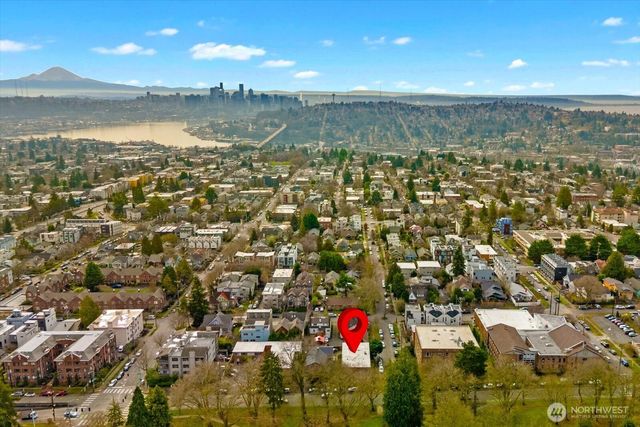 4912 Evanston Avenue N, Seattle, WA 98103