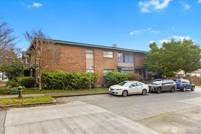 4912 Evanston Avenue N, Seattle, WA 98103