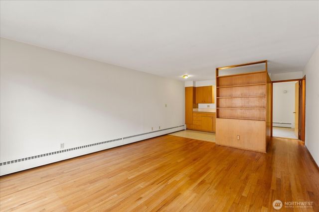 4912 Evanston Avenue N, Seattle, WA 98103