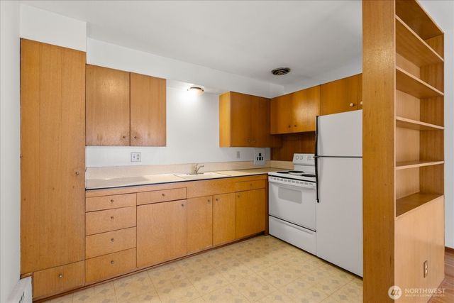 4912 Evanston Avenue N, Seattle, WA 98103