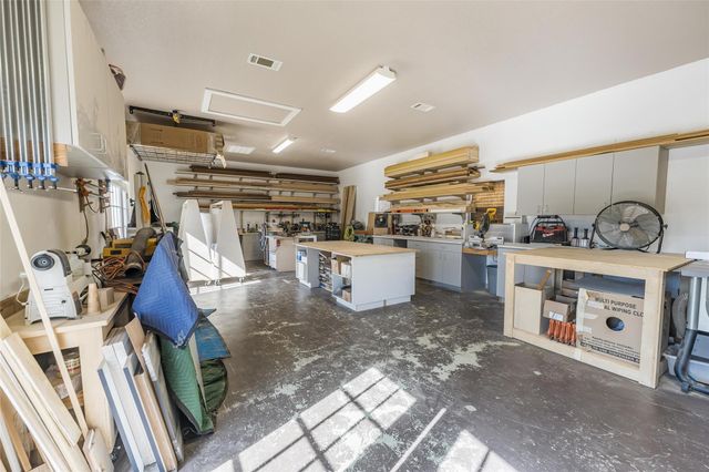 33519 Hillside Drive, Pinehurst, TX 77362