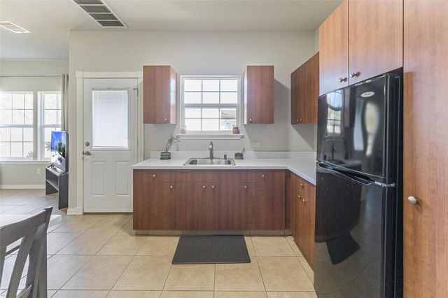 33519 Hillside Drive, Pinehurst, TX 77362