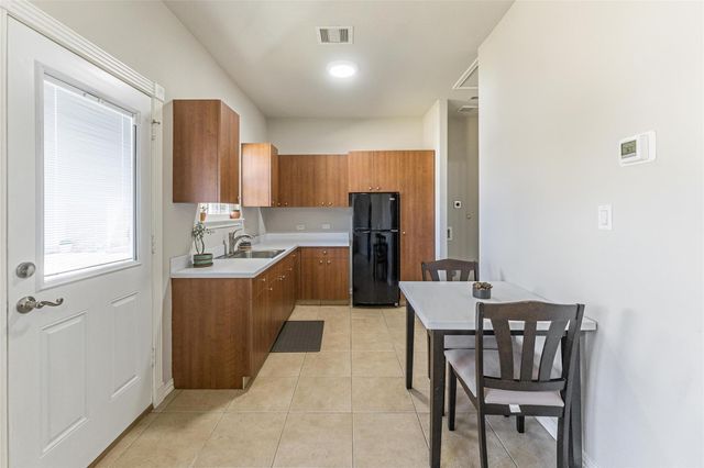 33519 Hillside Drive, Pinehurst, TX 77362