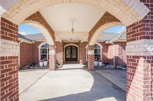 33519 Hillside Drive, Pinehurst, TX 77362