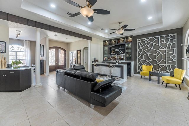 33519 Hillside Drive, Pinehurst, TX 77362