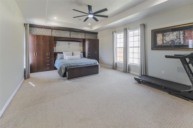 33519 Hillside Drive, Pinehurst, TX 77362