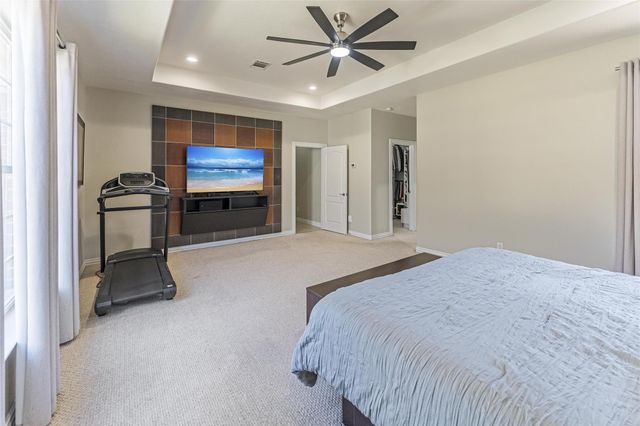 33519 Hillside Drive, Pinehurst, TX 77362