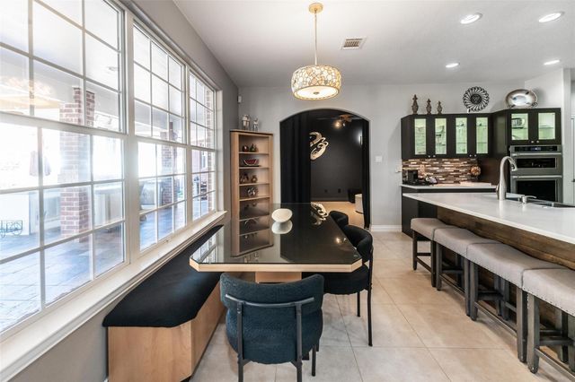 33519 Hillside Drive, Pinehurst, TX 77362