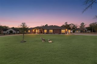 33519 Hillside Drive, Pinehurst, TX 77362