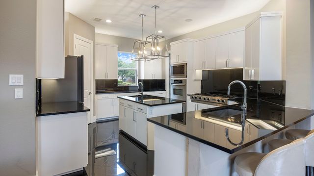 2231 Clearspring Drive N, Irving, TX 75063