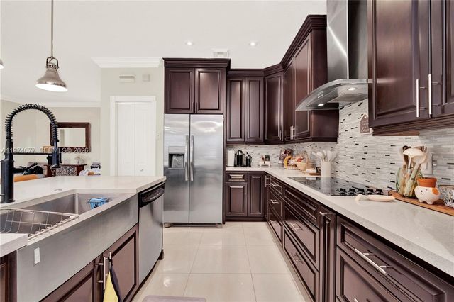 144 NE 32nd Ter, Homestead, FL 33033