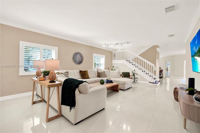 144 NE 32nd Ter, Homestead, FL 33033