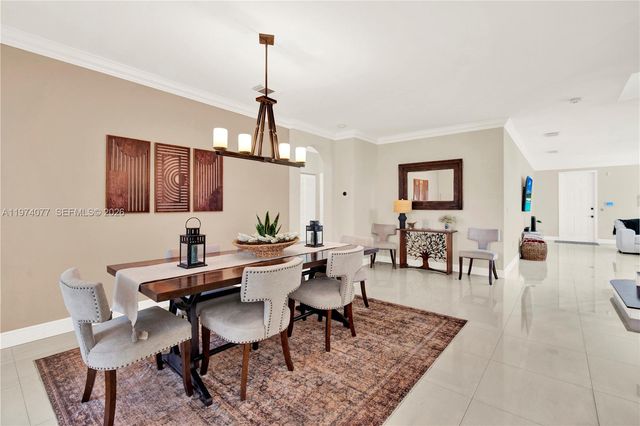 144 NE 32nd Ter, Homestead, FL 33033