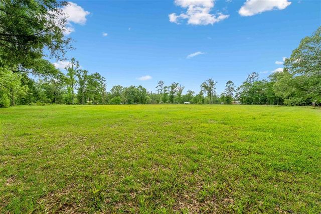 1068 Bill Phillips Road, Dequincy, LA 70633