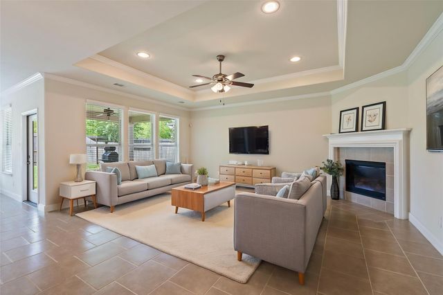 663 Tenuta Lane, League City, TX 77573