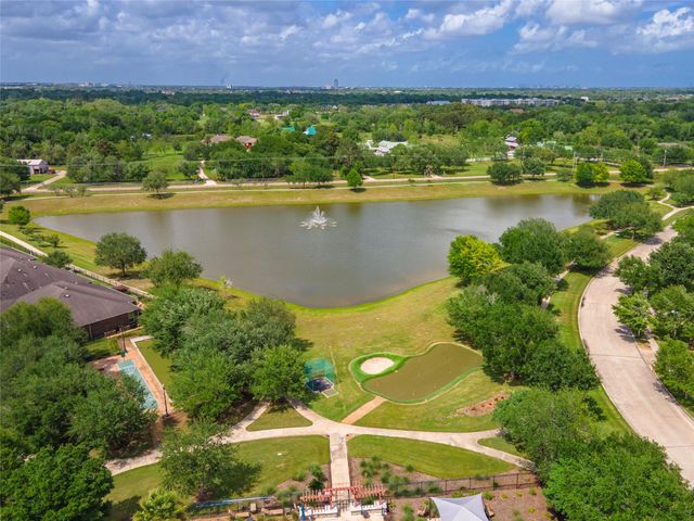 663 Tenuta Lane, League City, TX 77573