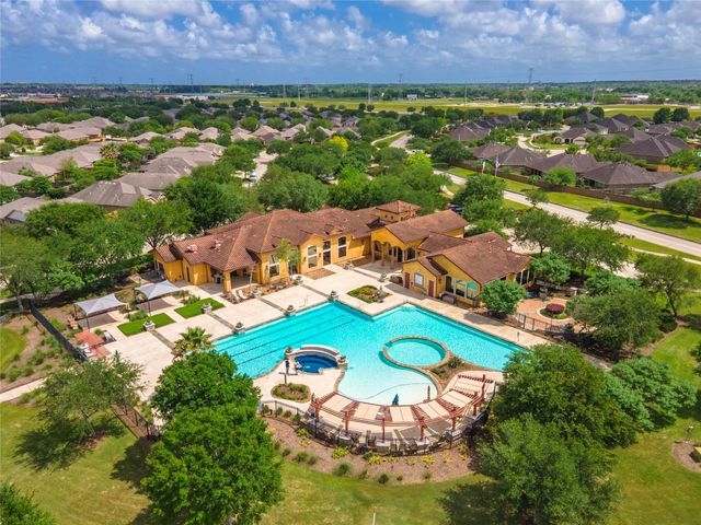 663 Tenuta Lane, League City, TX 77573