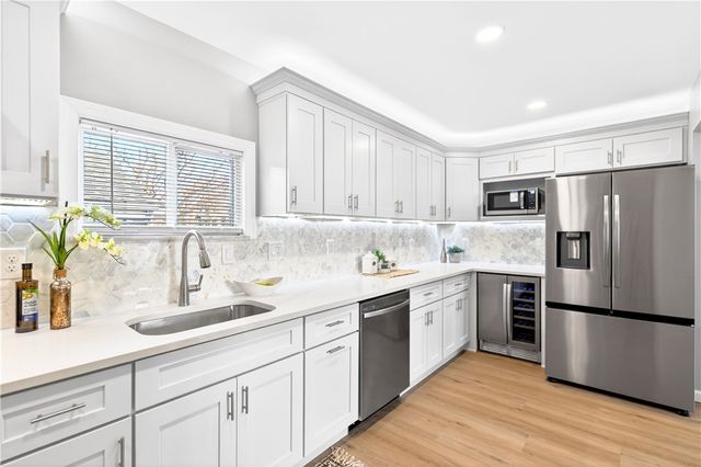 731 Chartiers St, Bridgeville, PA 15017