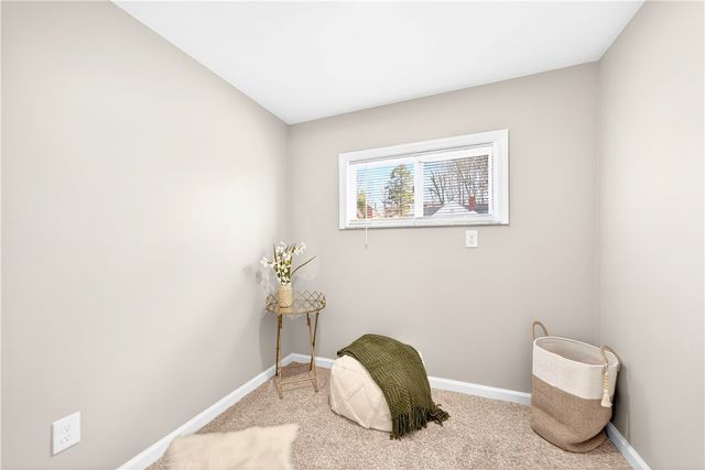 731 Chartiers St, Bridgeville, PA 15017