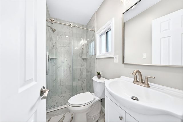 731 Chartiers St, Bridgeville, PA 15017