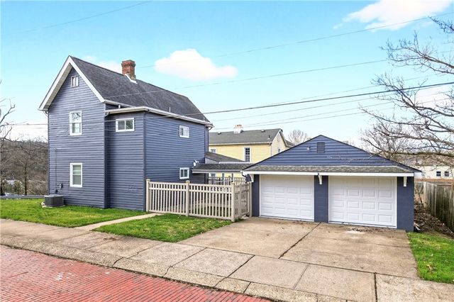 731 Chartiers St, Bridgeville, PA 15017