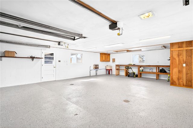 731 Chartiers St, Bridgeville, PA 15017