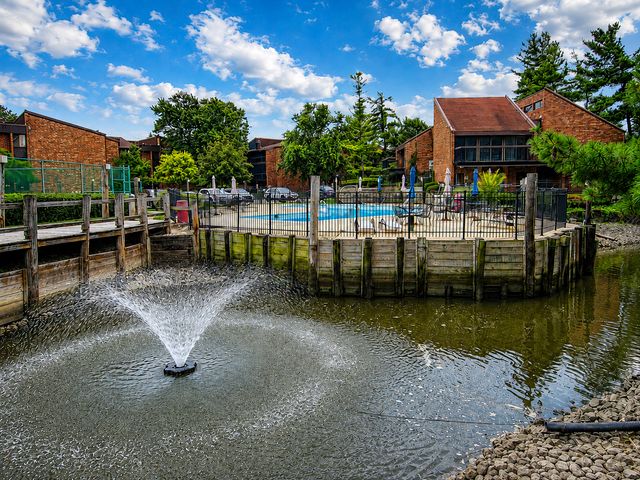 14501 Central Court PH1, Oak Forest, IL 60452