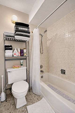 14501 Central Court PH1, Oak Forest, IL 60452