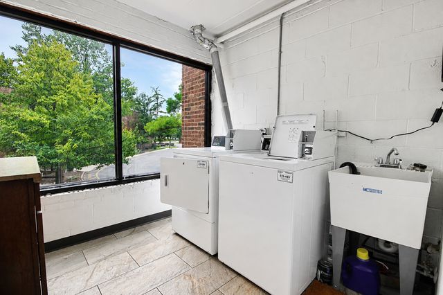 14501 Central Court PH1, Oak Forest, IL 60452