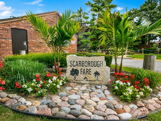 14501 Central Court PH1, Oak Forest, IL 60452