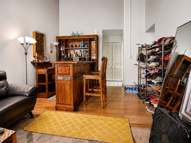 14501 Central Court PH1, Oak Forest, IL 60452