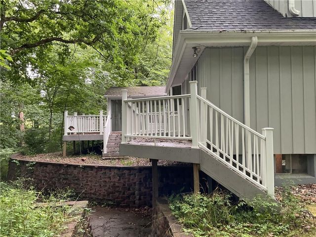 17601 River Drive, Kearney, MO 64060