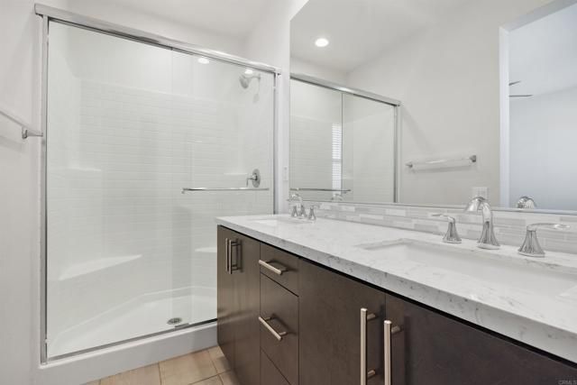 1309 Via Lucero, Oceanside, CA 92056