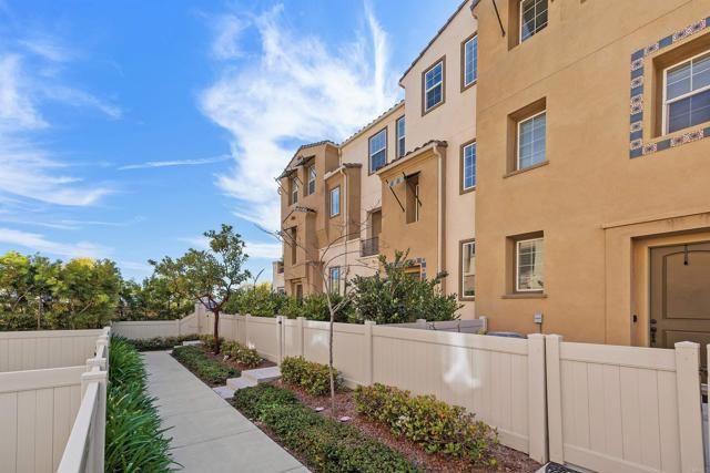 1309 Via Lucero, Oceanside, CA 92056