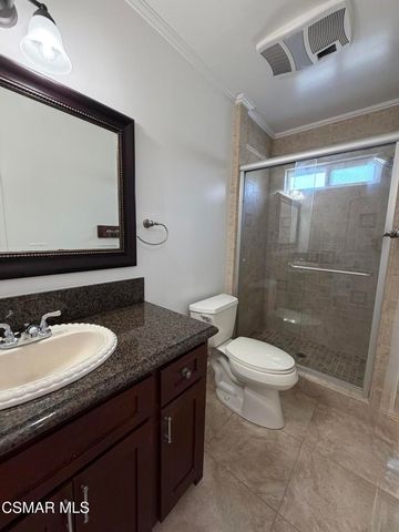 22206 Del Valle Street, Woodland Hills, CA 91364