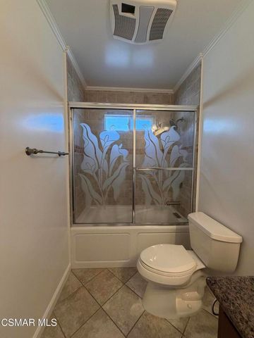 22206 Del Valle Street, Woodland Hills, CA 91364