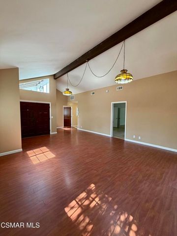 22206 Del Valle Street, Woodland Hills, CA 91364