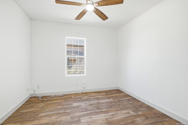 1026 W Lynwood, San Antonio, TX 78201